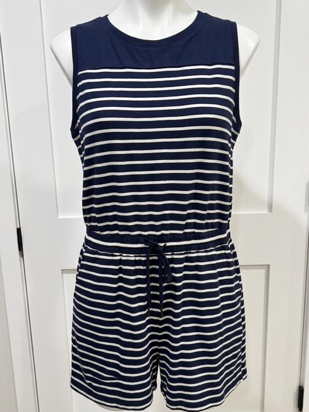 Evereve Womens Lucie Stripe Romper Navy/ White Pockets Athleisure XL